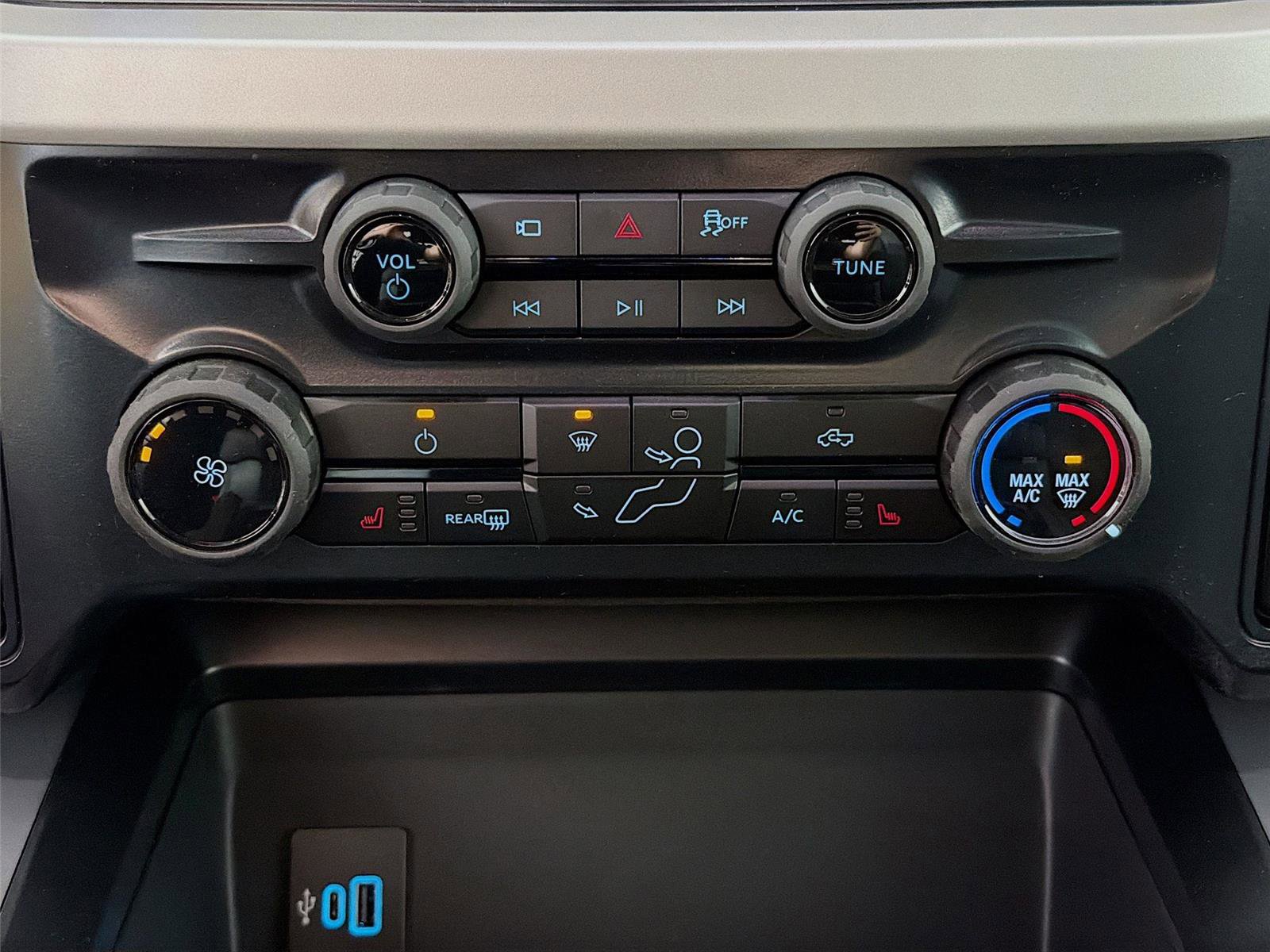 New 2026 Ford F350 XLT w/ XLT Premium Package image 17