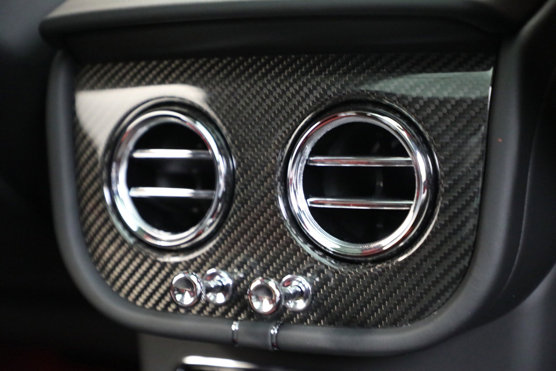 New 2025 Bentley Bentayga image 44