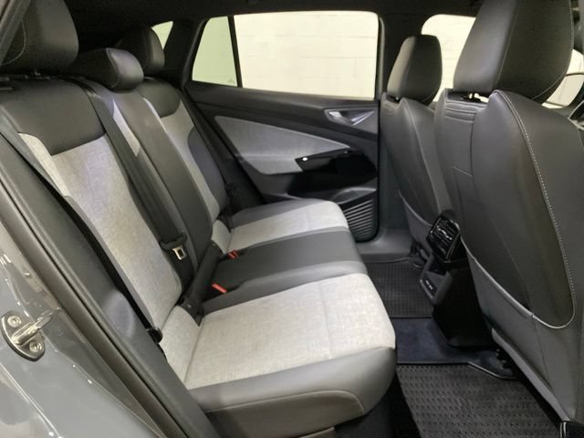Used 2025 Volkswagen ID.4 Pro RWD image 74