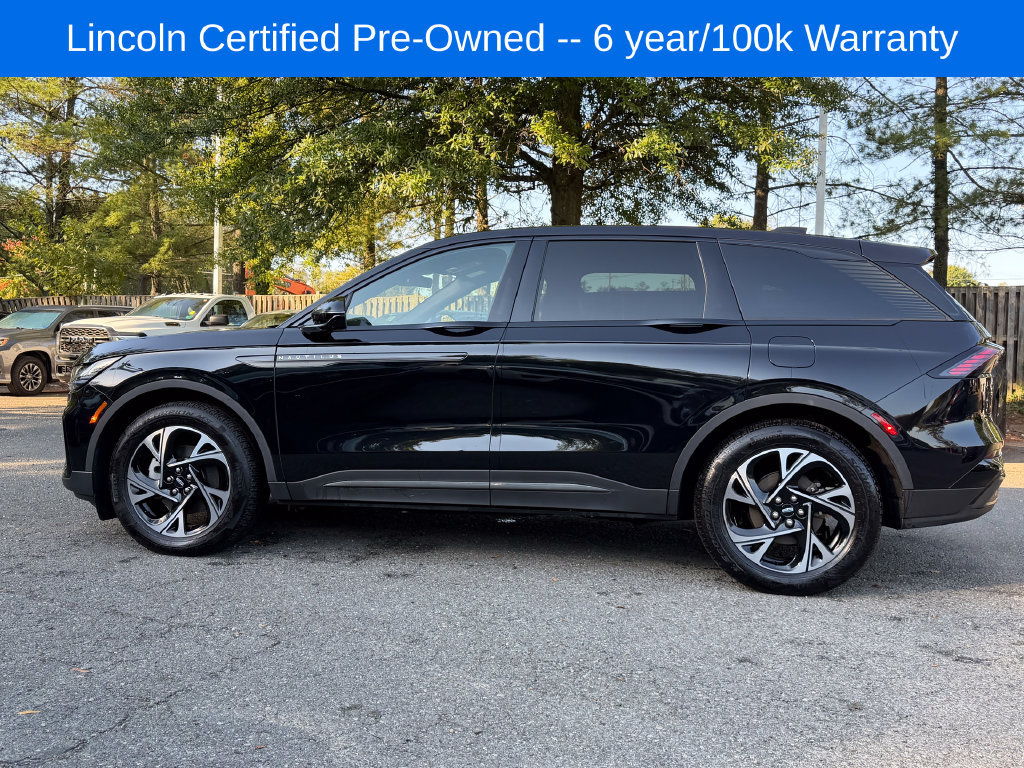 Used 2025 Lincoln Nautilus Premier w/ Jet Appearance Package AWD/4WD image 4