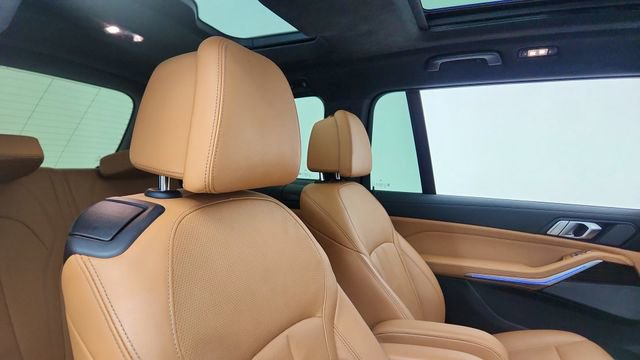Used 2021 BMW X7 xDrive40i w/ M Sport Package image 26