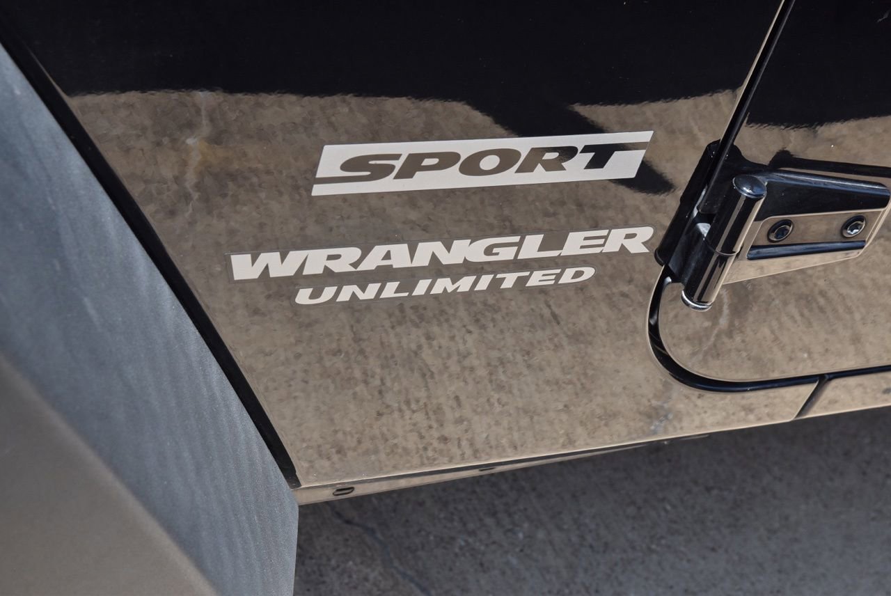 Used 2017 Jeep Wrangler Unlimited Sport w/ Quick Order Package 24S AWD/4WD image 10