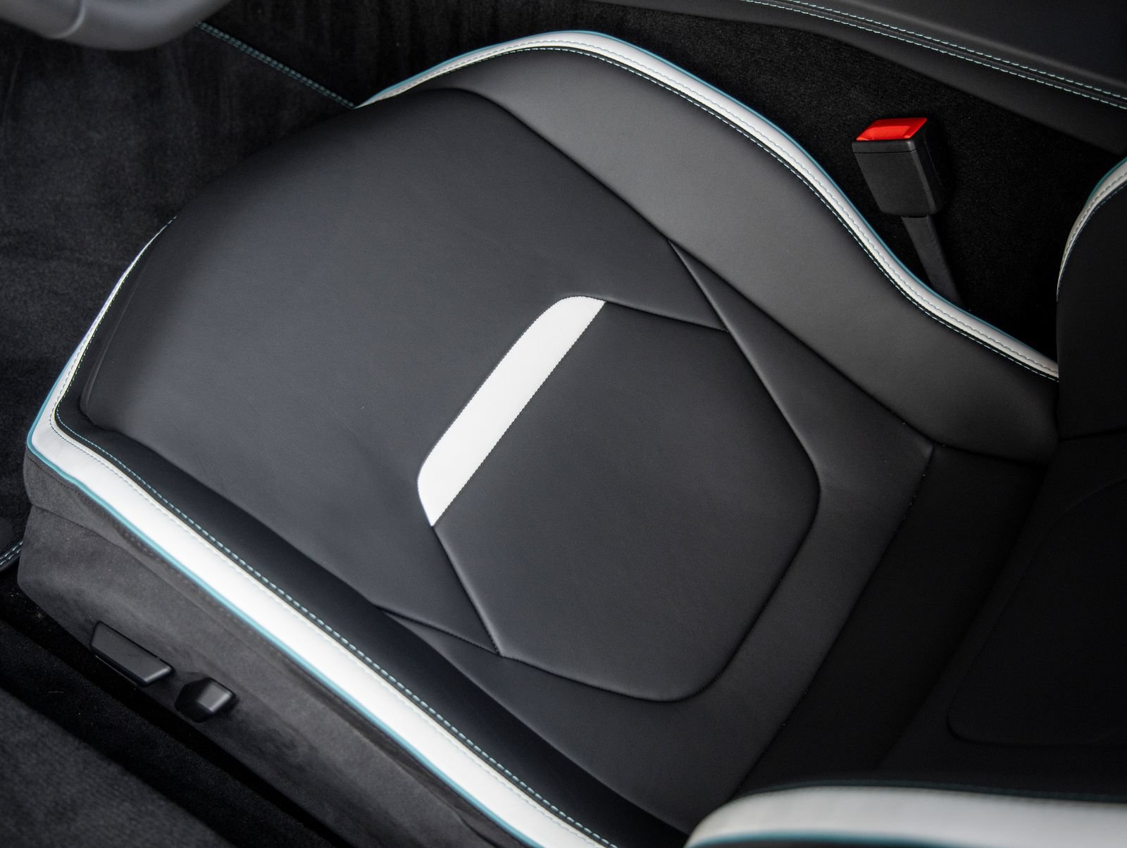Used 2026 Lamborghini Temerario AWD/4WD image 25
