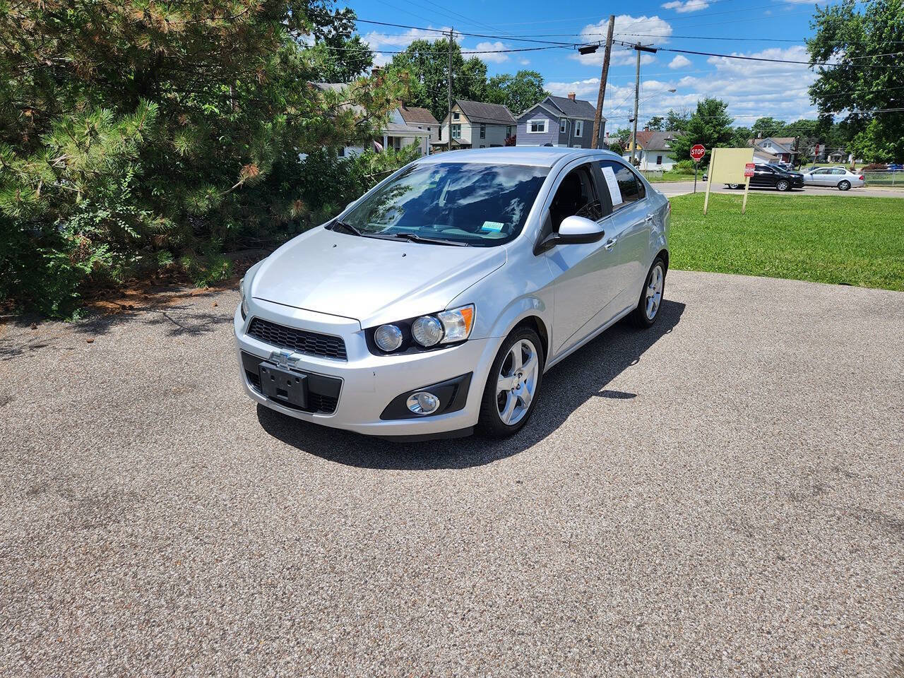 Used 2015 Chevrolet Sonic LTZ FWD image 2