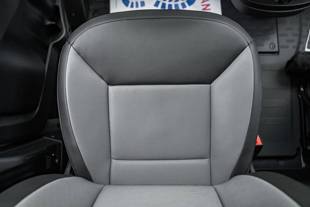 New 2025 RAM ProMaster 2500 w/ Quick Order Package 22G SLT image 27