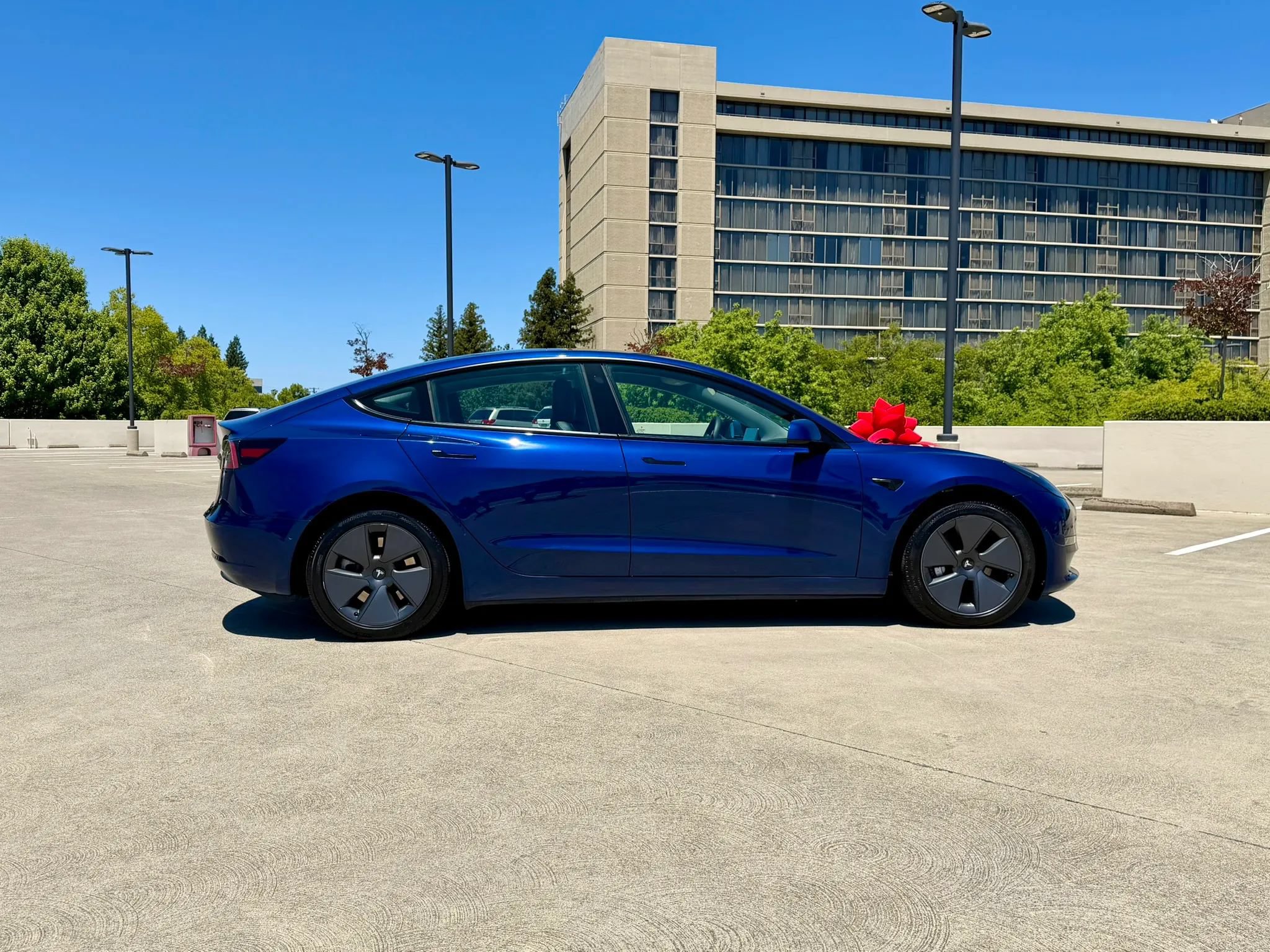 Used 2022 Tesla Model 3 RWD image 11
