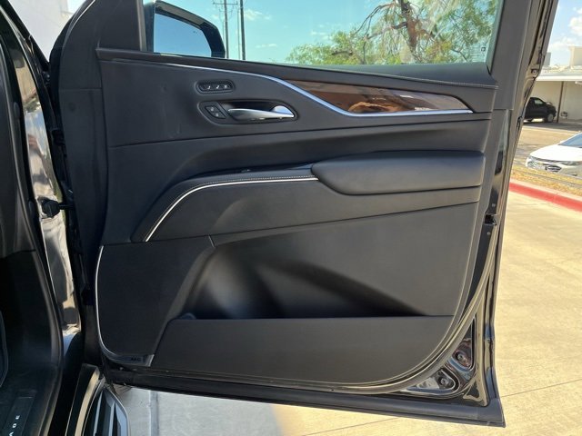 Certified 2022 Cadillac Escalade ESV Sport Platinum w/ LPO, ONYX Package image 35
