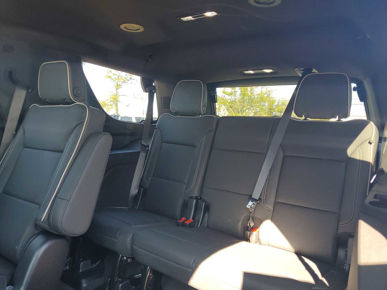 New 2026 GMC Yukon Elevation AWD/4WD image 13
