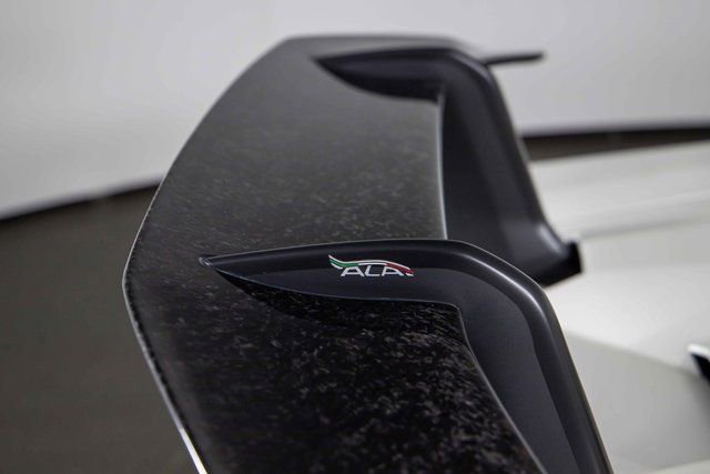 Used 2018 Lamborghini Huracan Performante image 27