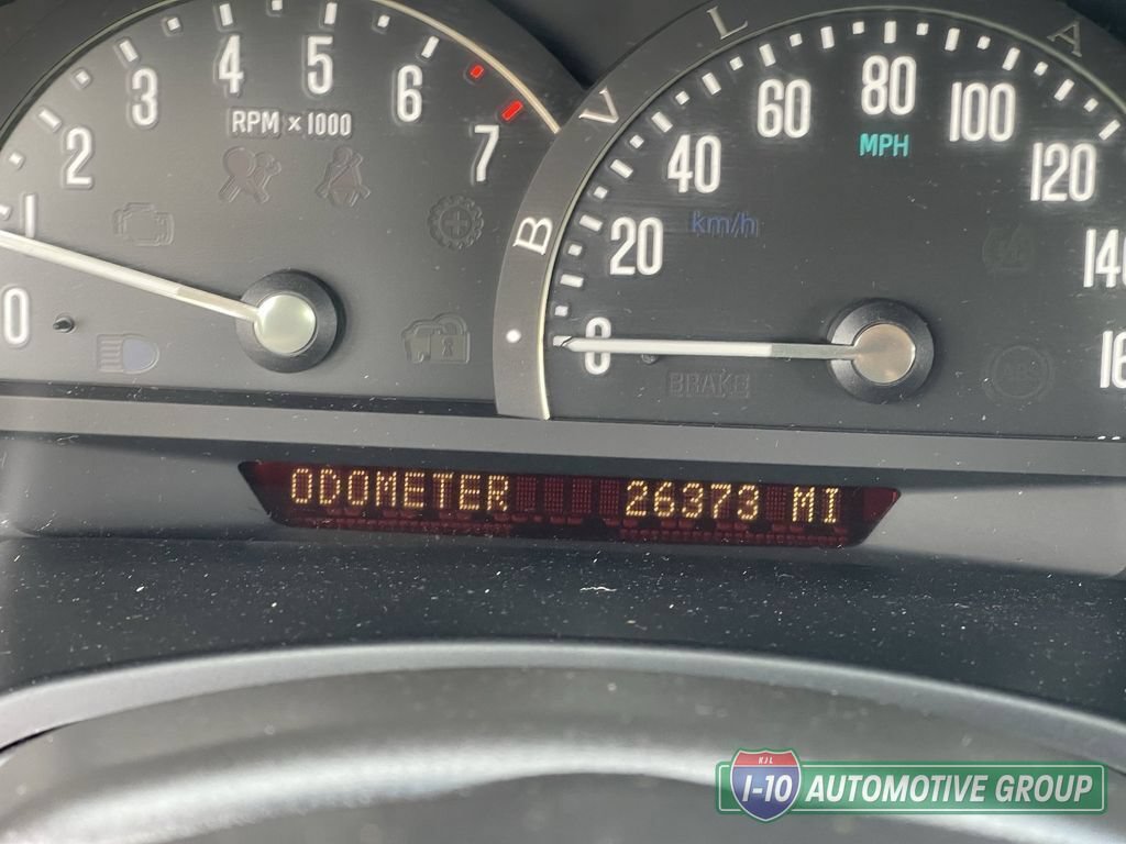 Used 2007 Cadillac XLR RWD image 31