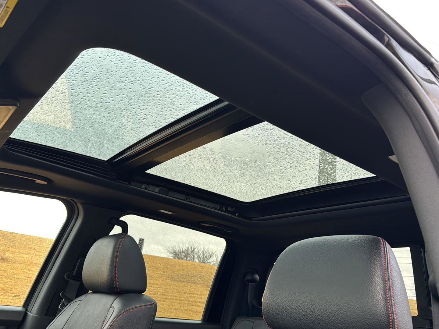 Used 2024 Nissan Titan PRO-4X w/ Pro-4x Convenience Package image 26