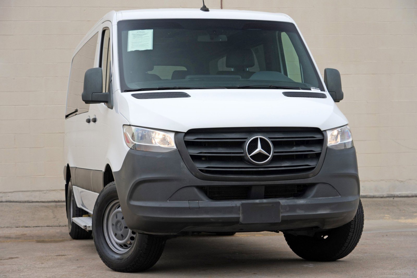 Used 2020 Mercedes-Benz Sprinter 2500 image 2