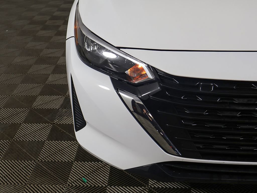 Used 2024 Nissan Sentra SV image 11