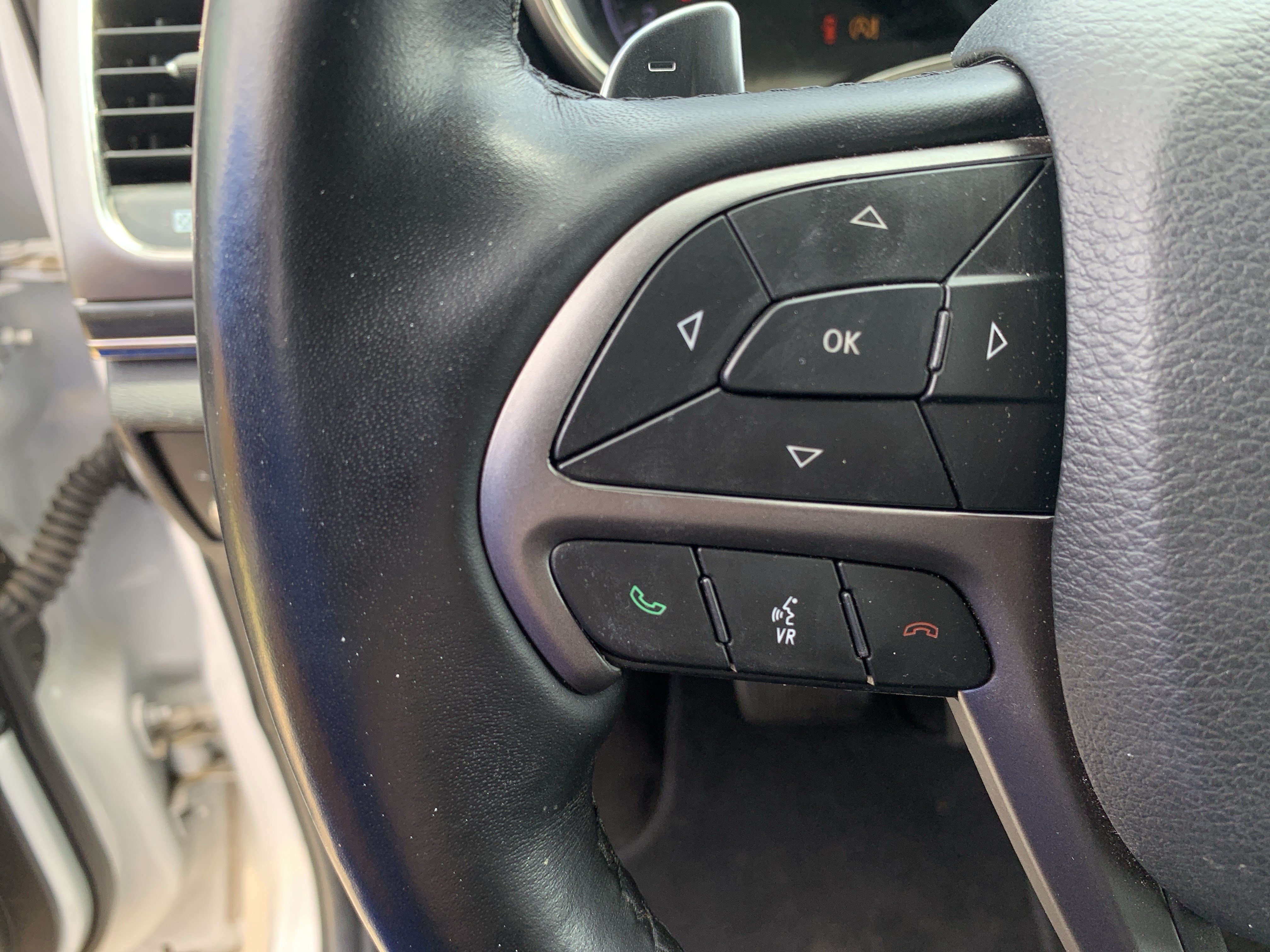 Used 2021 Jeep Grand Cherokee Limited X RWD image 19