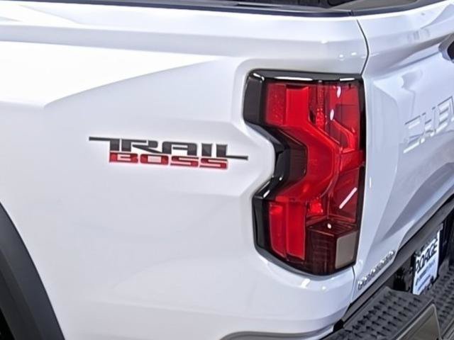 New 2026 Chevrolet Colorado Trail Boss AWD/4WD image 10