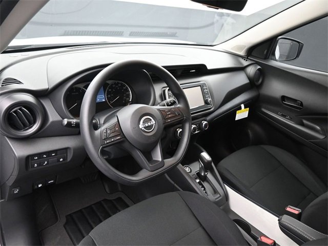 New 2025 Nissan Kicks Play S w/ Interior Electronics Package image 18