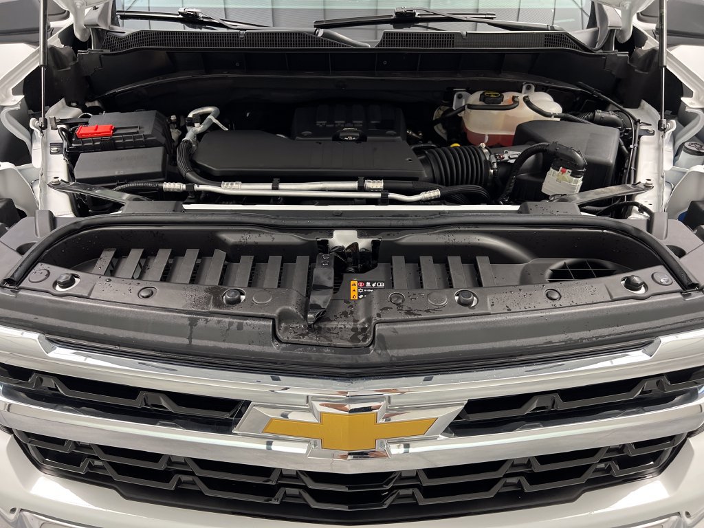 Used 2025 Chevrolet Silverado 1500 LT AWD/4WD image 67