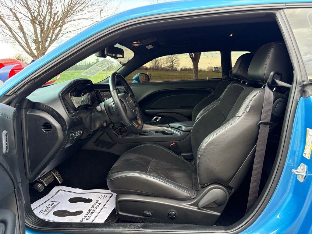 Used 2023 Dodge Challenger R/T w/ Plus Package image 20