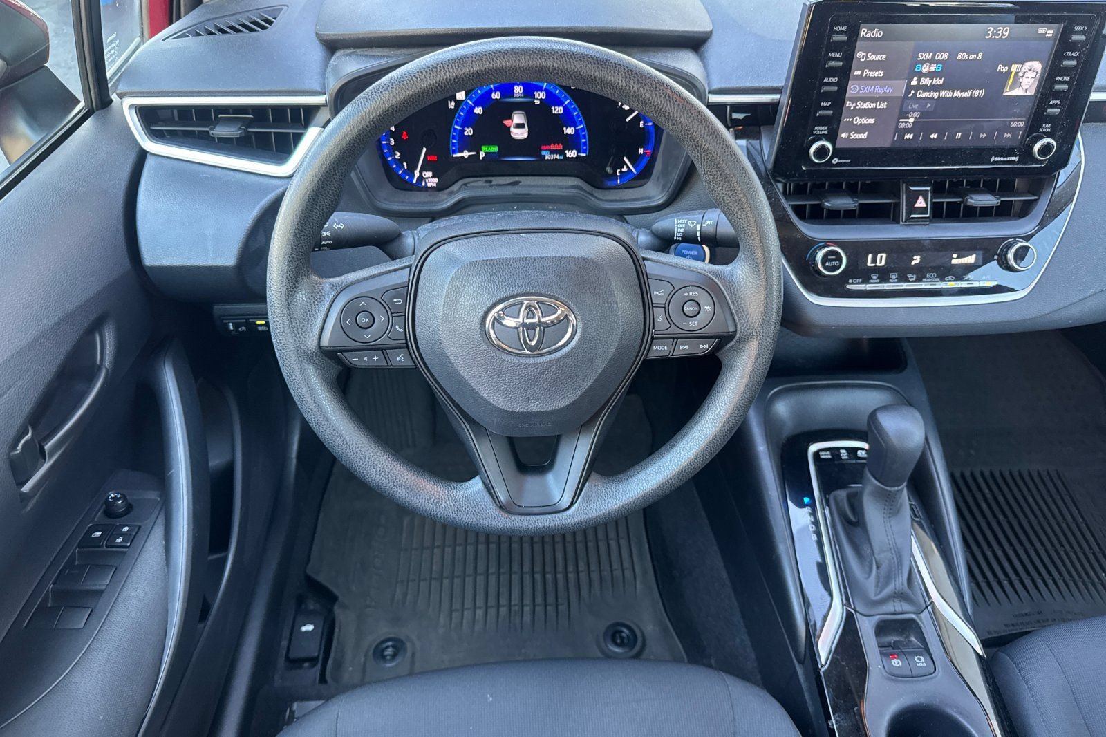 Used 2022 Toyota Corolla LE FWD image 17