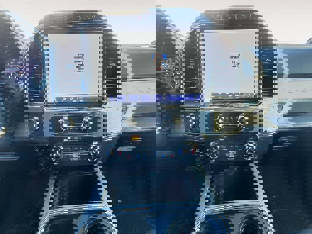 Used 2022 Ford F250 Lariat w/ Chrome Package image 11