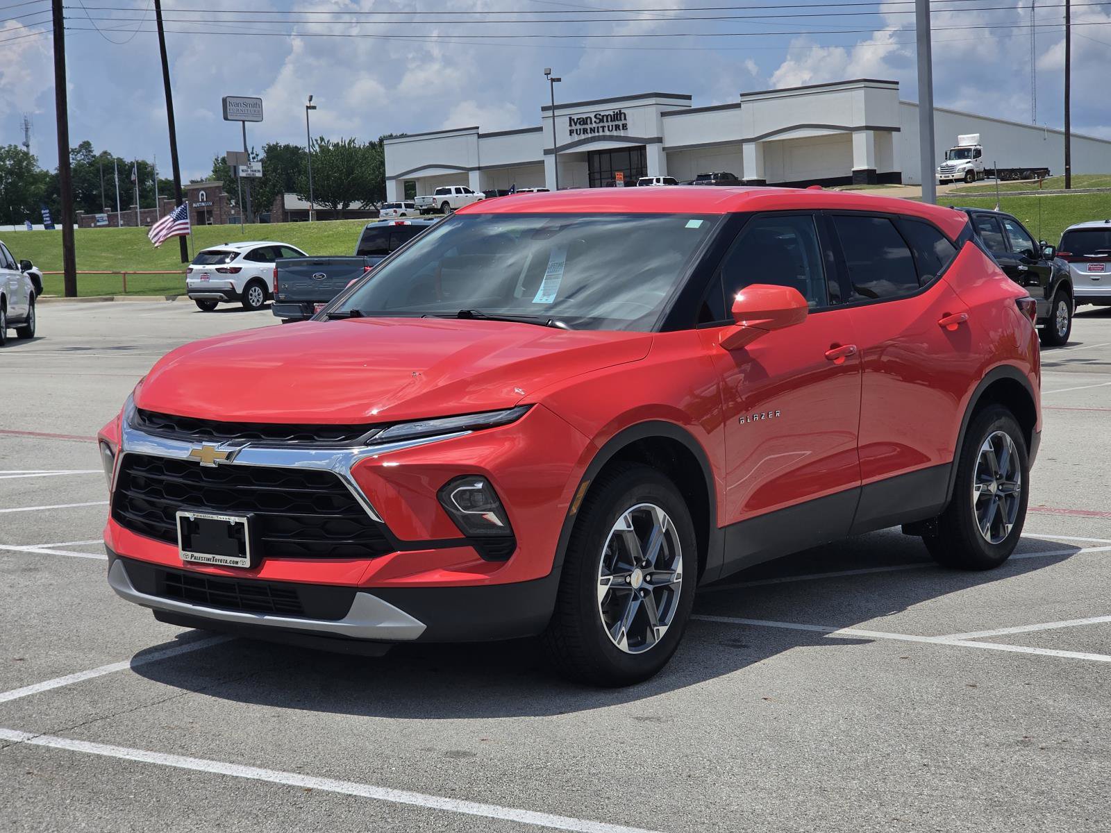 Used 2025 Chevrolet Blazer LT AWD/4WD image 3