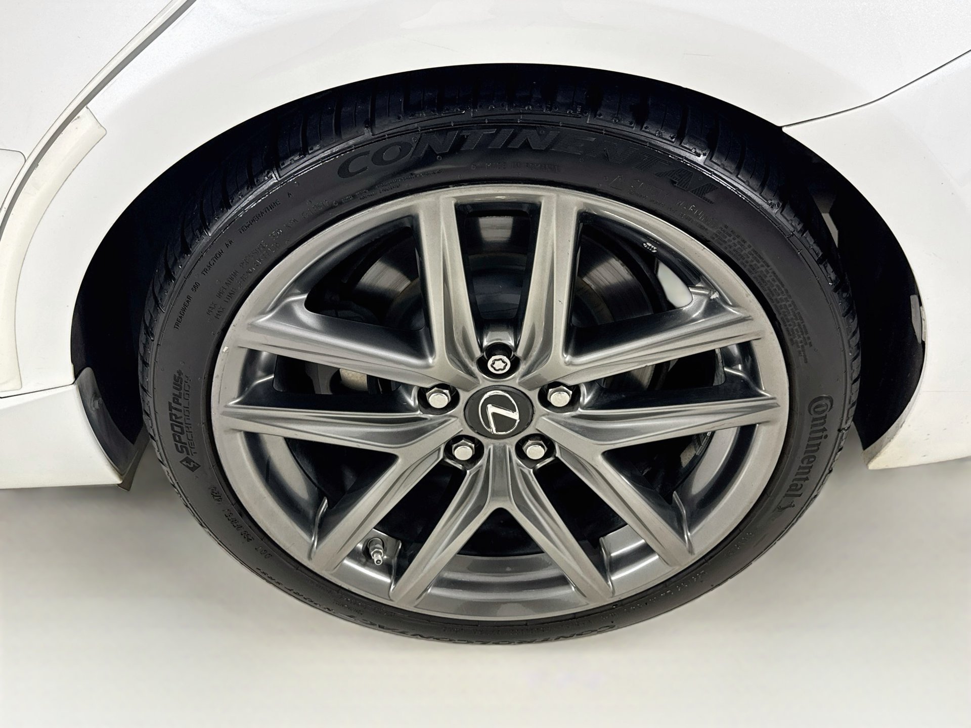 Used 2018 Lexus IS 350 F Sport RWD image 34