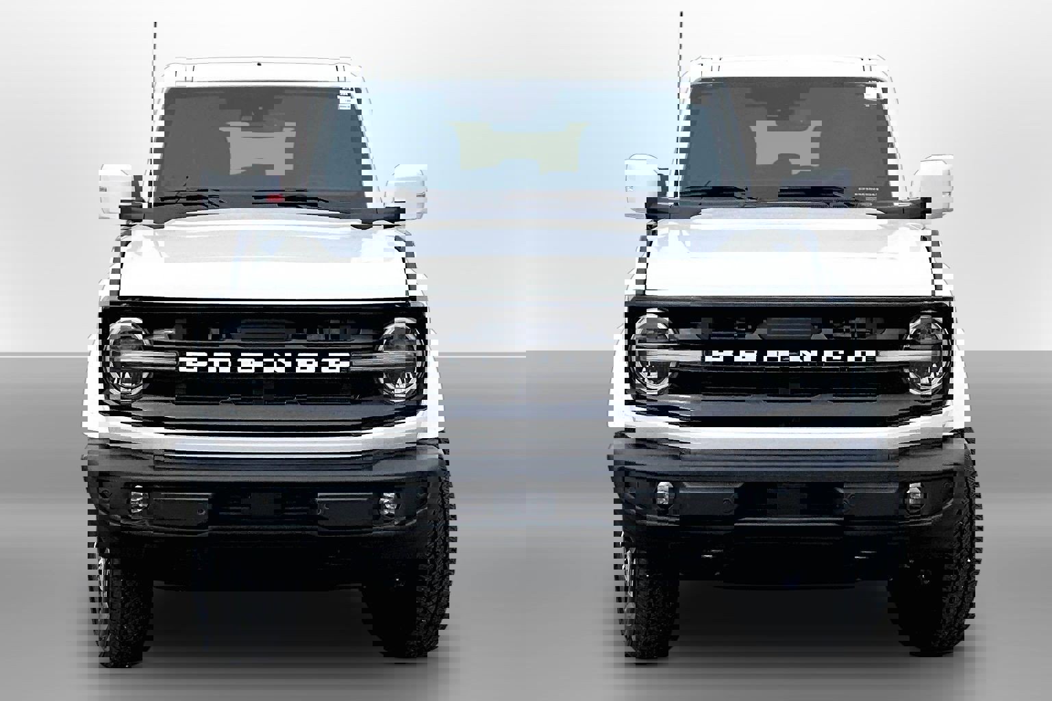 Used 2025 Ford Bronco Outer Banks image 3