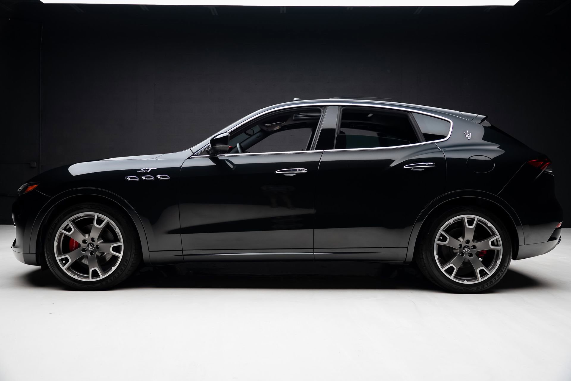 Used 2022 Maserati Levante GT AWD/4WD image 18