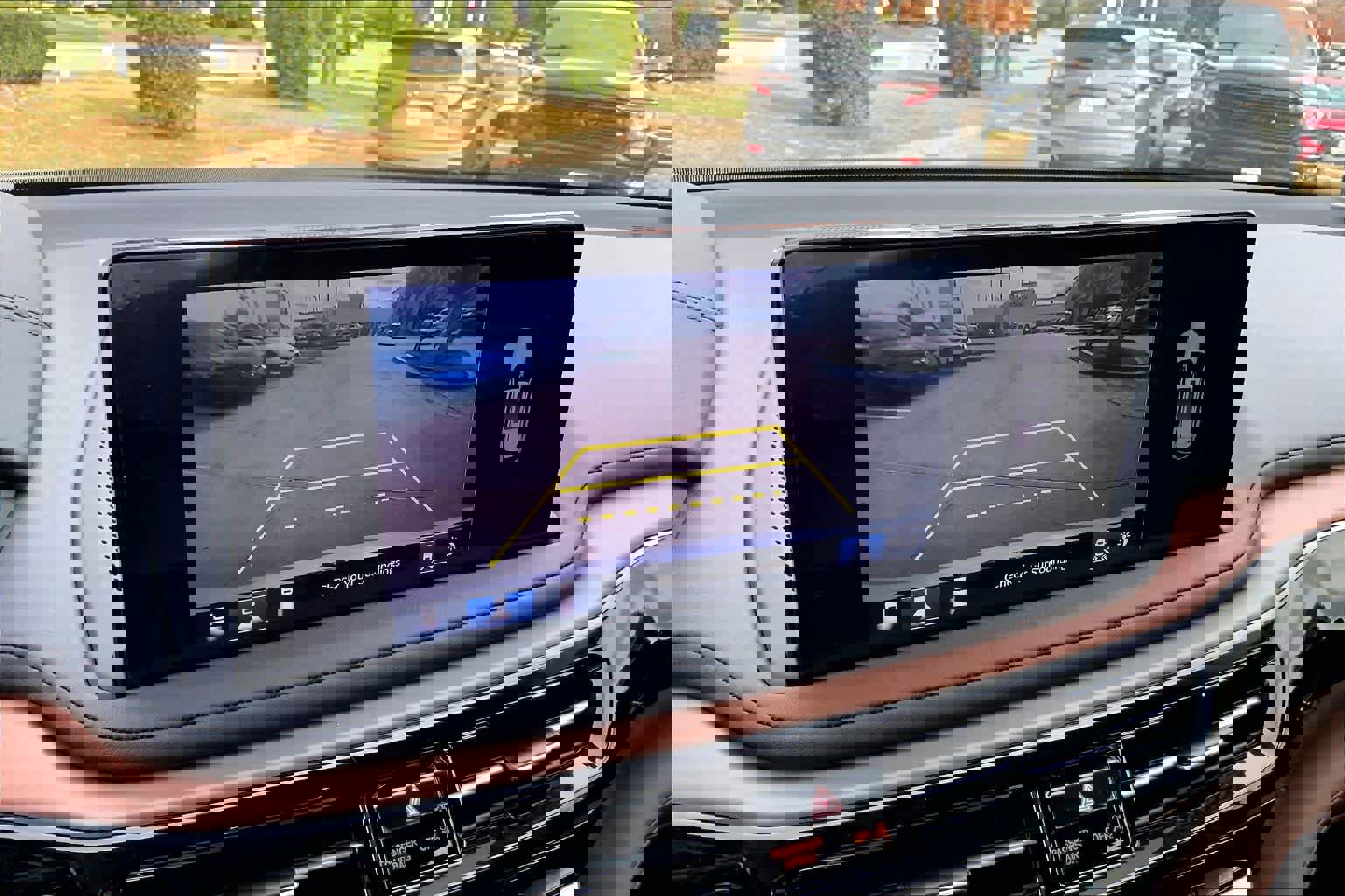 Certified 2025 Acura MDX SH-AWD w/ Technology Package image 25