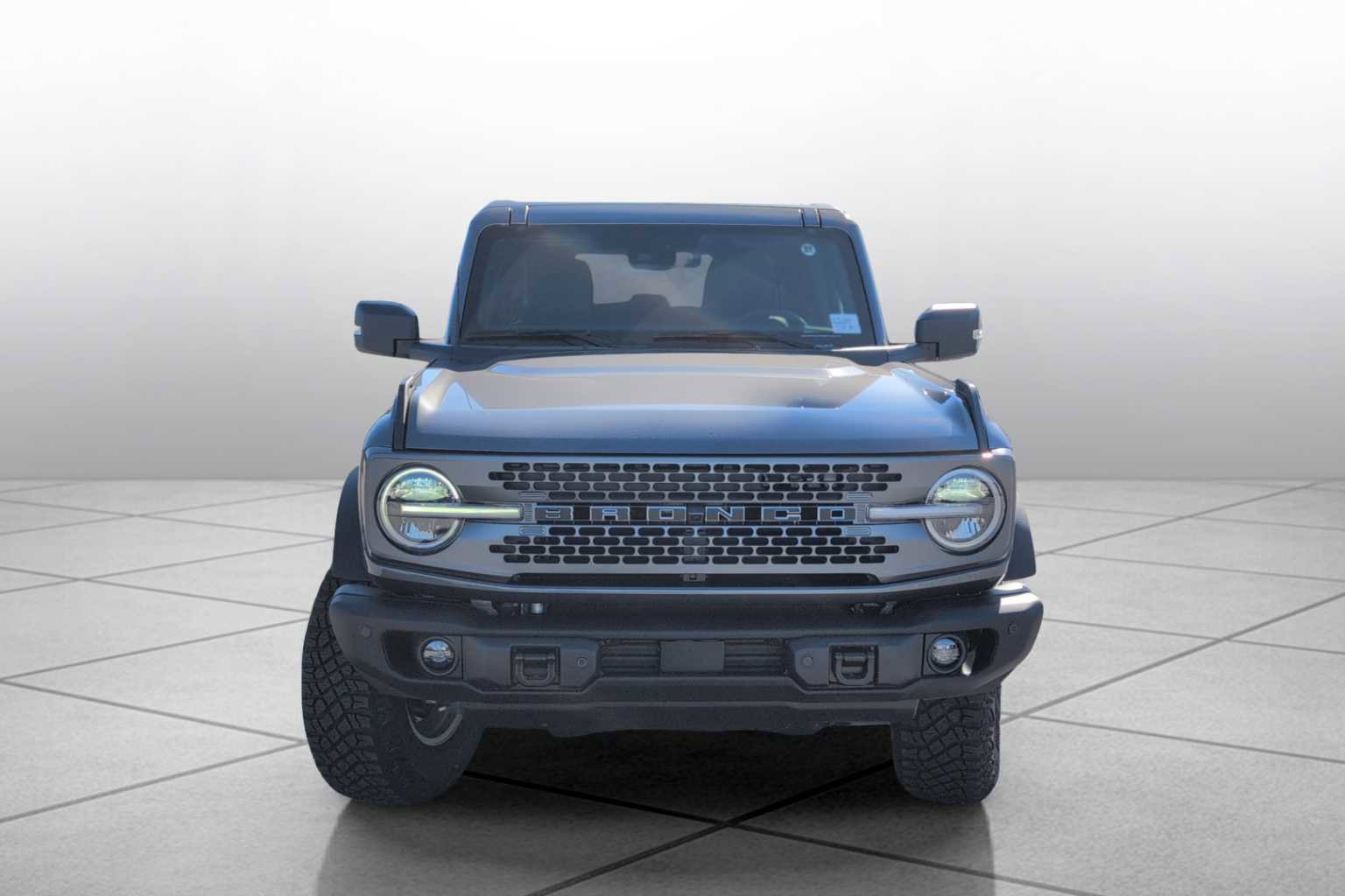 New 2025 Ford Bronco Badlands image 2