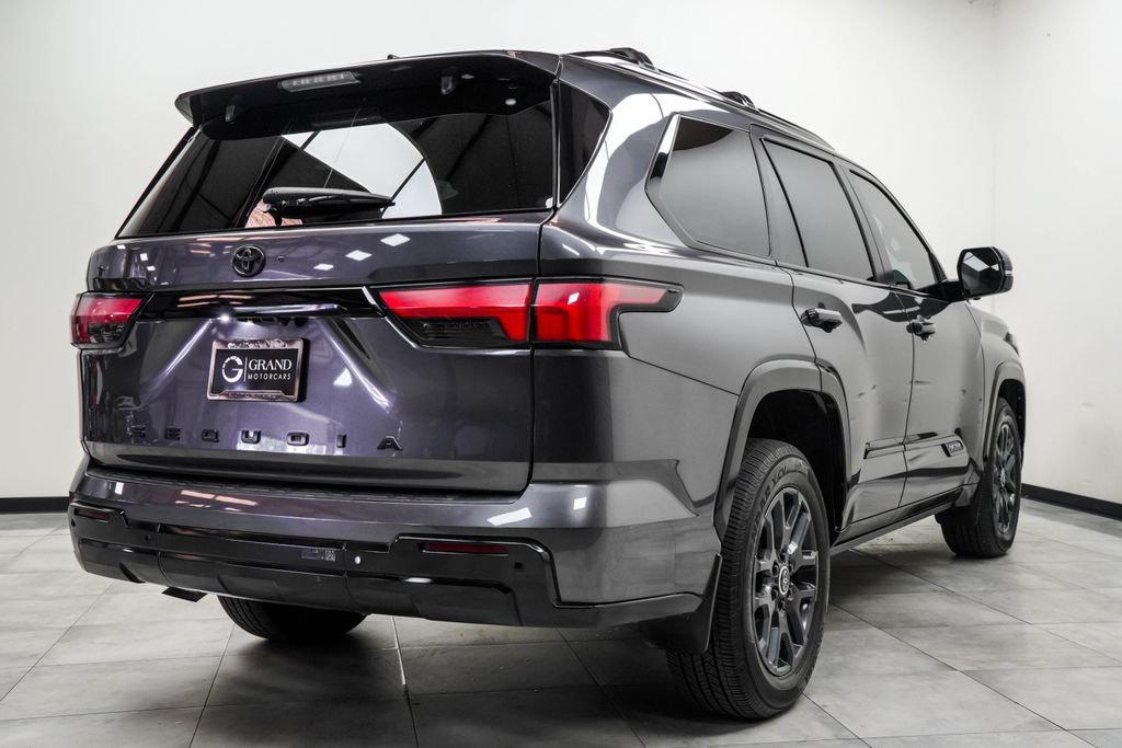 Used 2024 Toyota Sequoia Platinum AWD/4WD image 13