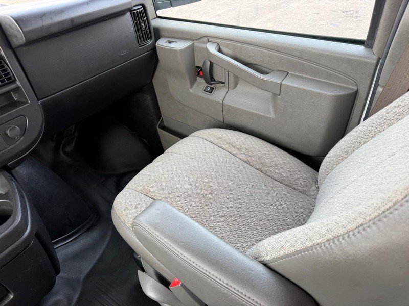 Used 2022 Chevrolet Express 3500 LS RWD image 14