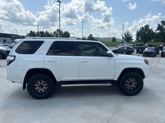 Used 2017 Toyota 4Runner SR5 Premium RWD image 9