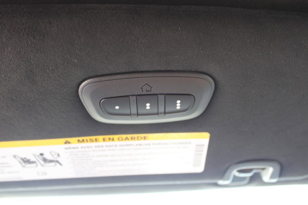 New 2026 Chrysler Pacifica Pinnacle image 21