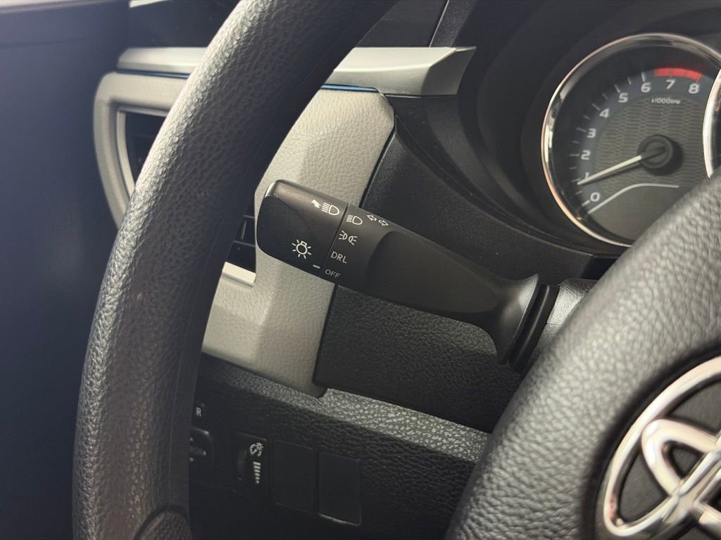 Used 2016 Toyota Corolla LE image 14