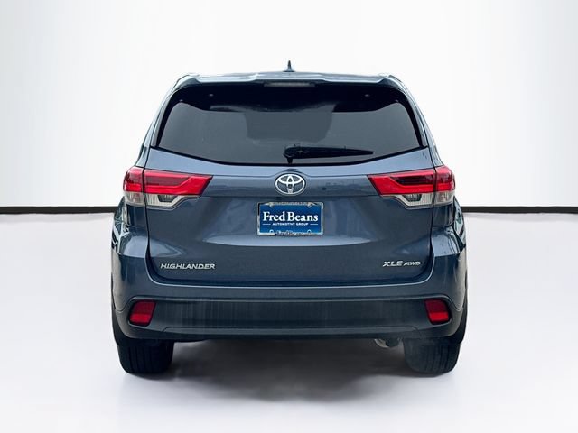 Used 2019 Toyota Highlander XLE AWD/4WD image 6