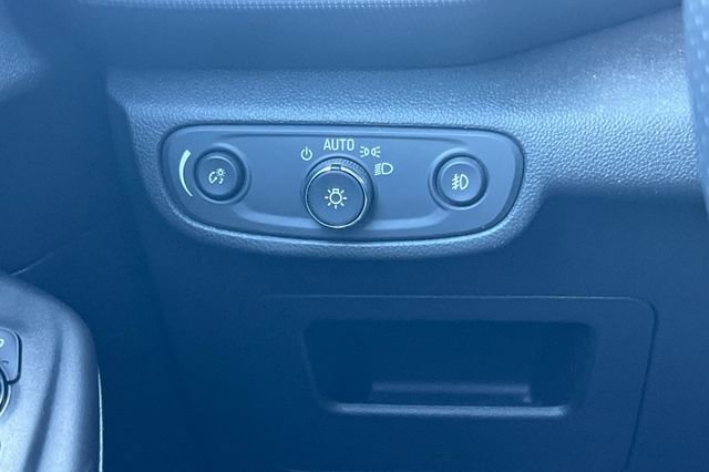 Used 2023 Chevrolet TrailBlazer RS w/ Sun and Liftgate Package image 34