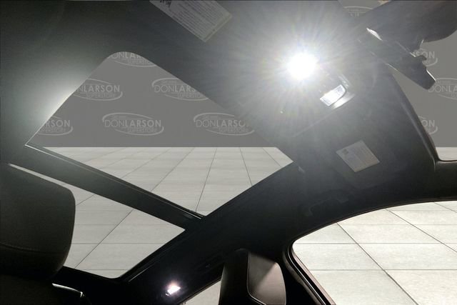 Used 2025 Cadillac XT6 Sport w/ Platinum Package image 17