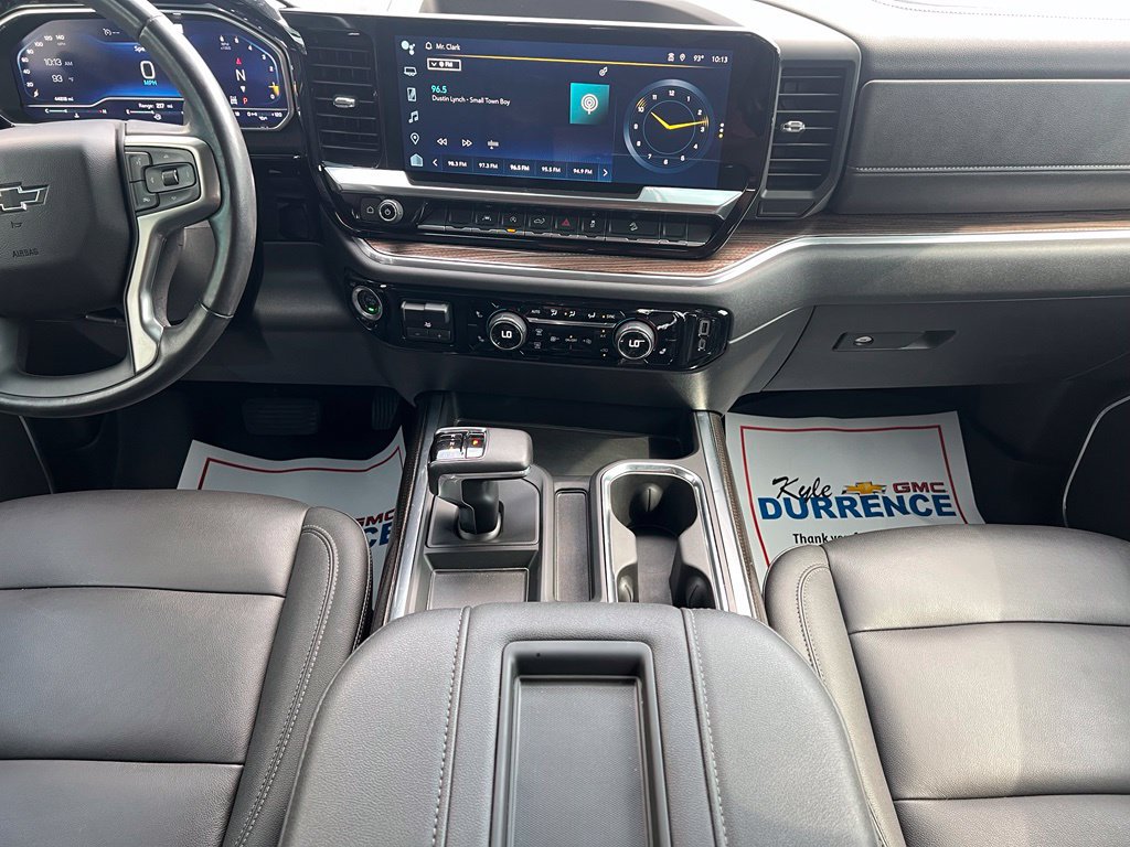 Used 2022 Chevrolet Silverado 1500 LT Trail Boss w/ Convenience Package II AWD/4WD image 11