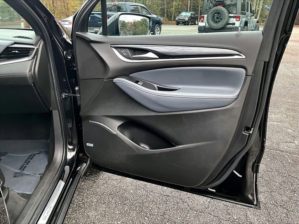 Certified 2022 Buick Enclave Essence w/ Experience Buick Package image 29