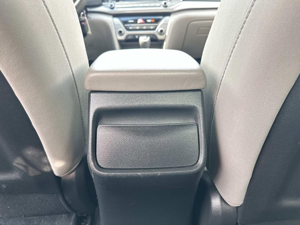 Used 2018 Hyundai Elantra SEL FWD image 14
