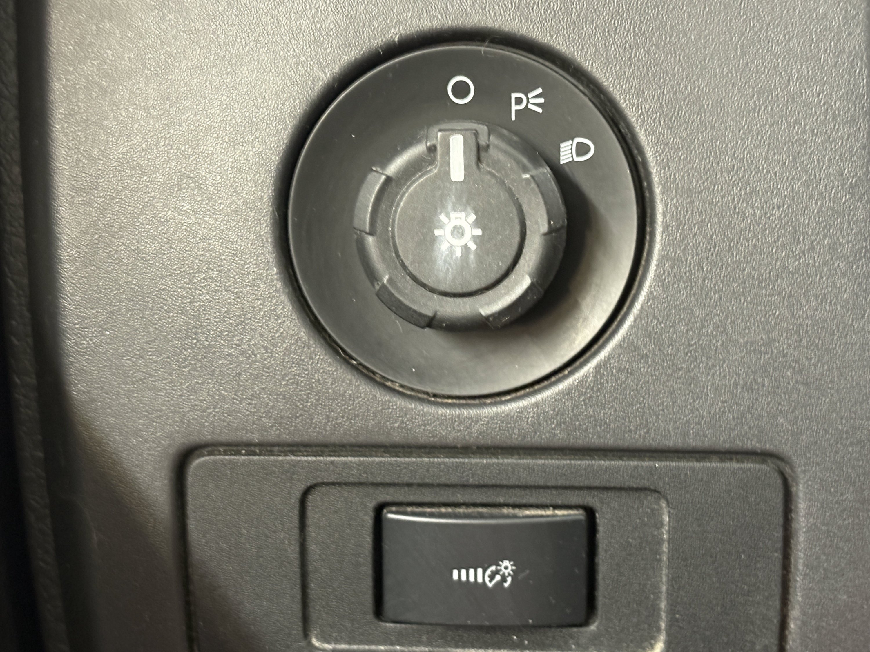 Used 2013 Ford F150 XL w/ Mid Equipment Group RWD image 14