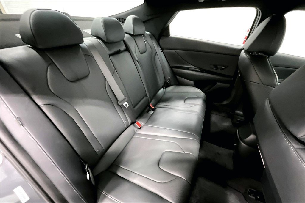 New 2026 Hyundai Elantra SEL Sport FWD image 9