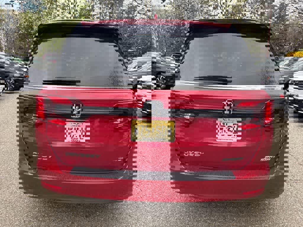 Used 2023 Honda Odyssey Sport image 3