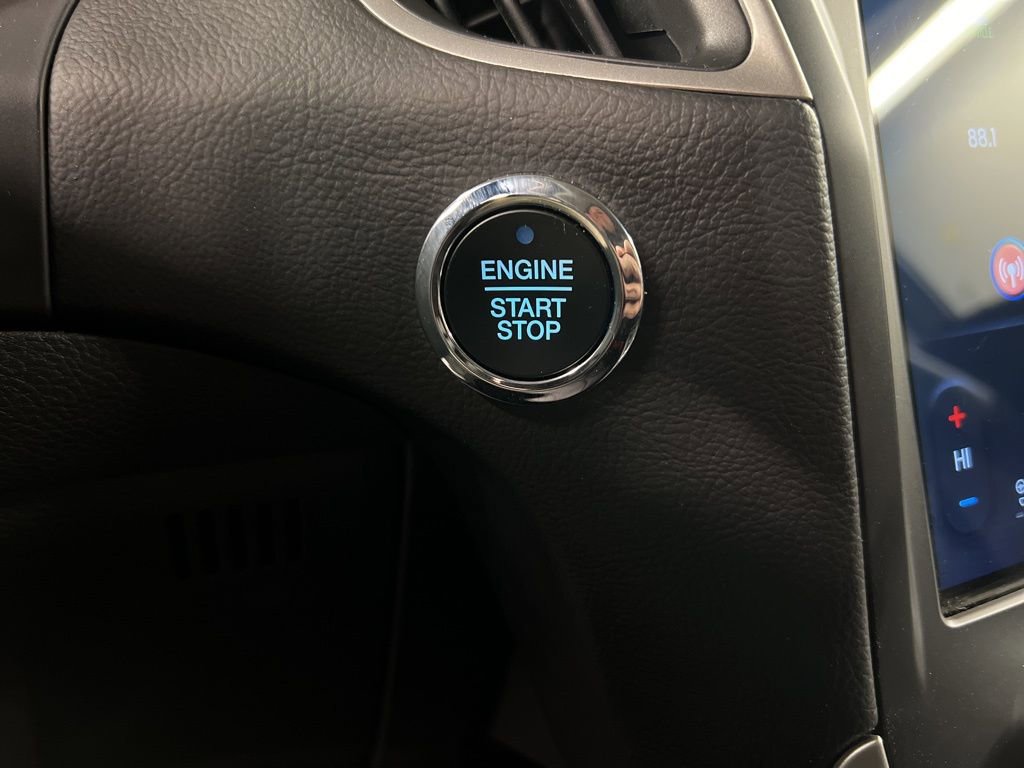 Certified 2024 Ford Edge SEL w/ Convenience Package image 17