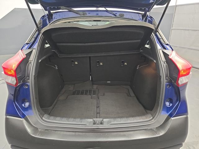 Used 2019 Nissan Kicks SV FWD image 37