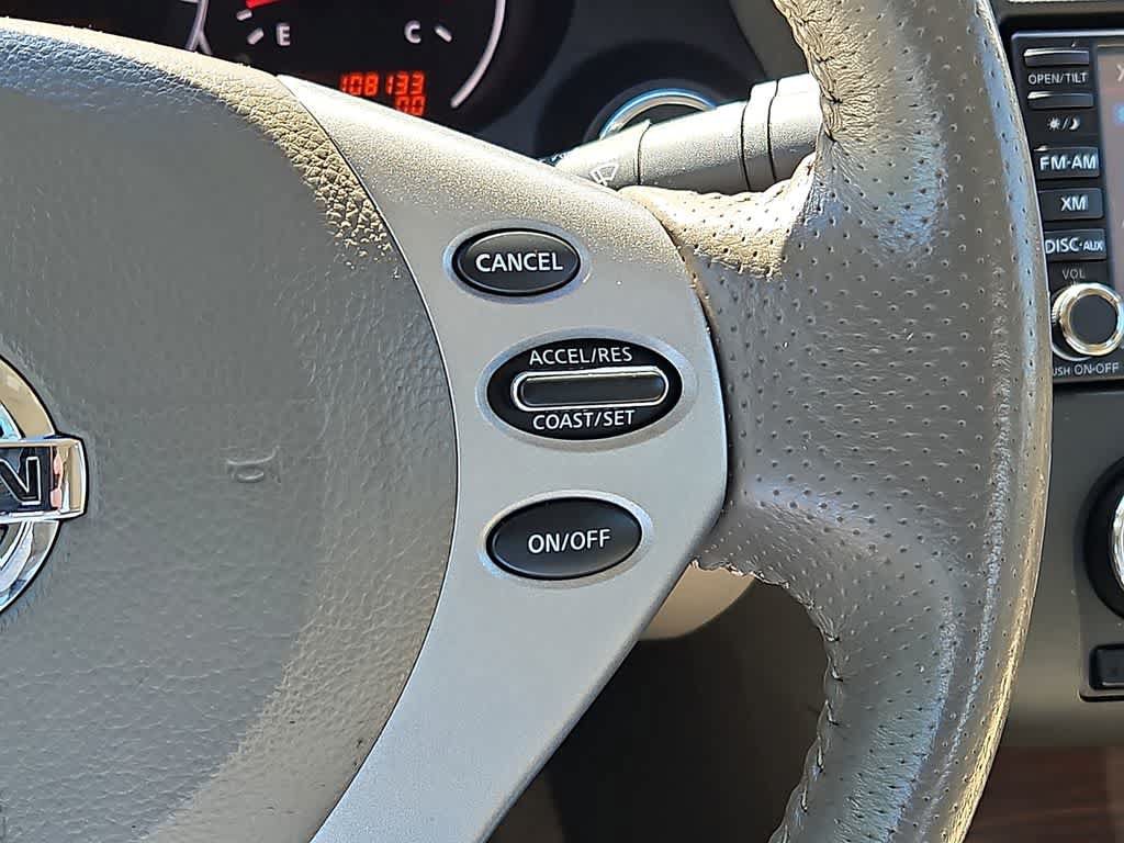 Used 2010 Nissan Altima 2.5 SL w/ Technology Pkg FWD image 23