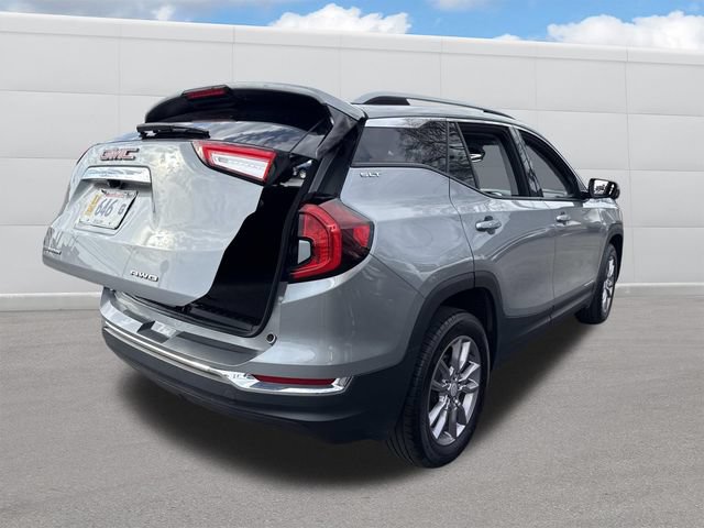 Used 2023 GMC Terrain SLT AWD/4WD image 11