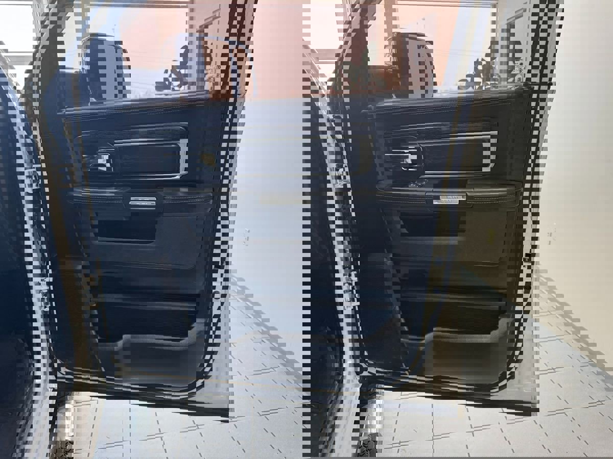 Used 2016 RAM 1500 Limited image 14