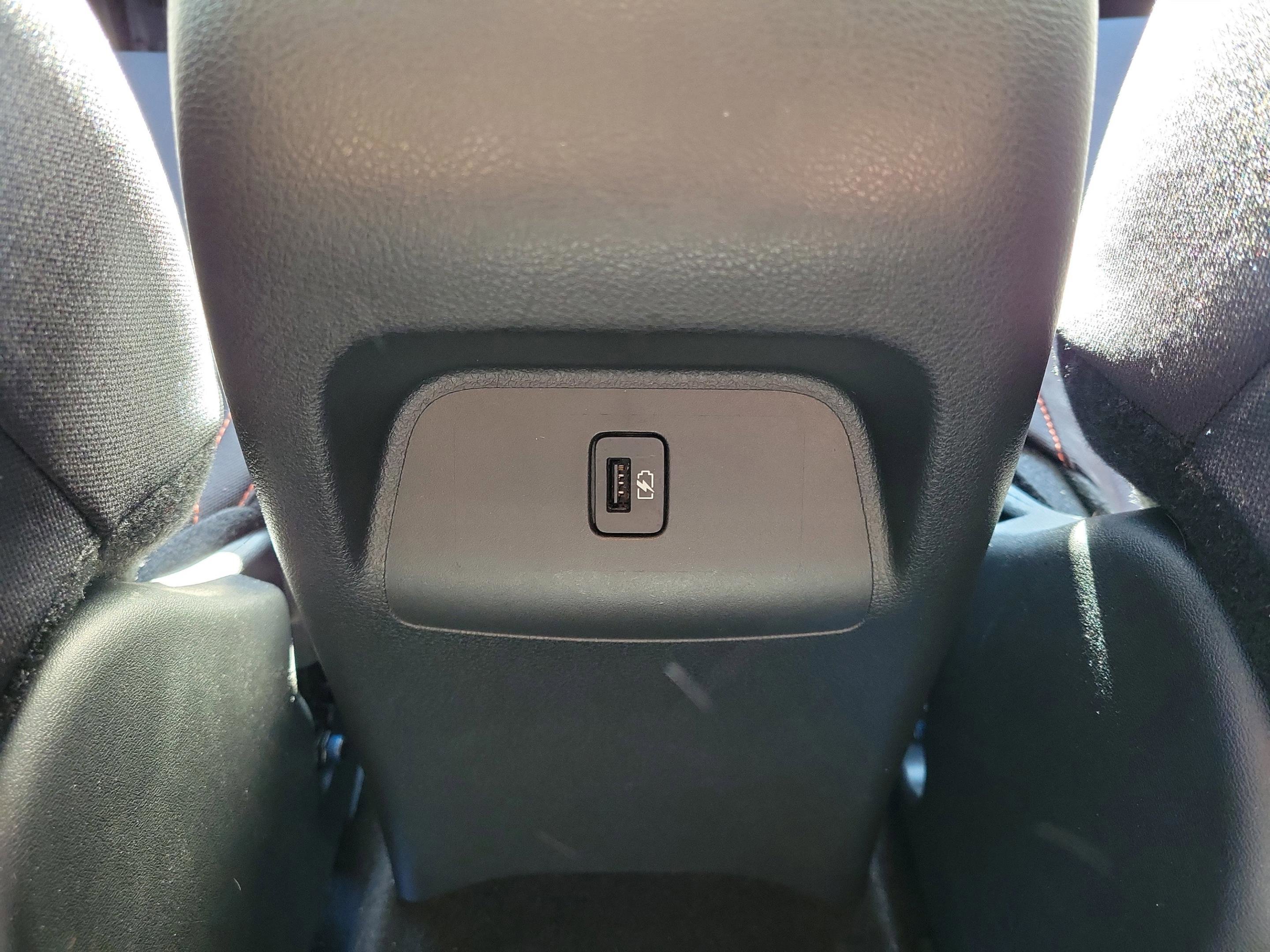 Certified 2025 Nissan Sentra SR image 14